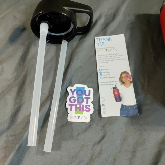 18 oz Iron Flask sports bottle red - Picture 8 of 12